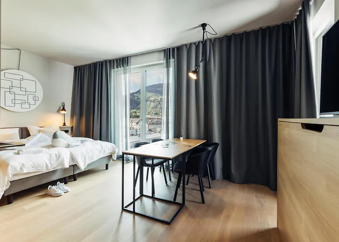 Harry's & 3* Bischofshofen